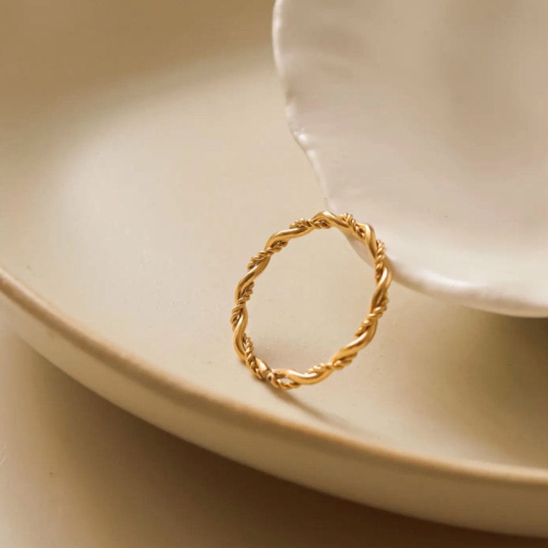The Arden Braided Ring – 18K Gold Non-Tarnish Minimalist Stacking Ring