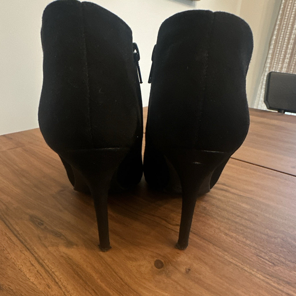 Comfortiva Women’s Black Suede Pointed Toe Ankle Bootie Stiletto Side Zip