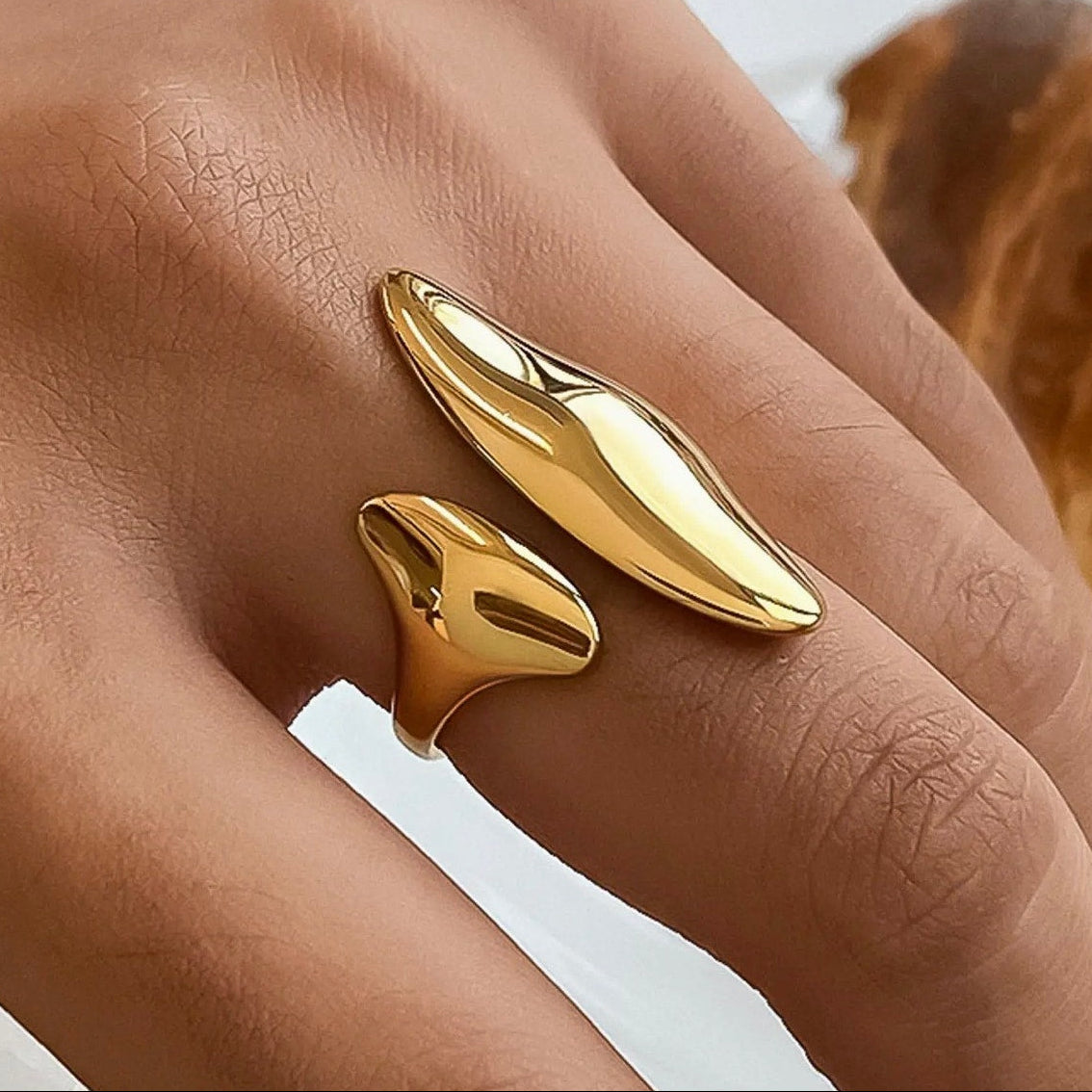 The Ashley Statement Ring – 18K Gold Non-Tarnish Abstract Ring