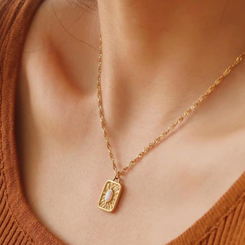 The Tessa Necklace – 18K Gold Non-Tarnish Rectangle Stone Sun Pendant Necklace