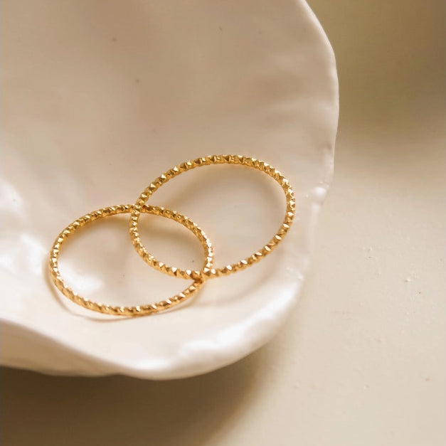 The Avery Ring – 18K Gold Non-Tarnish Minimalist Stacking Ring