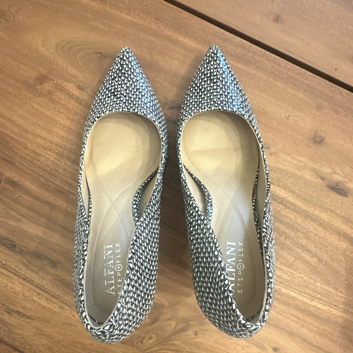 Alfani Women’s Step N Flex Pointed Toe Heels Size 7