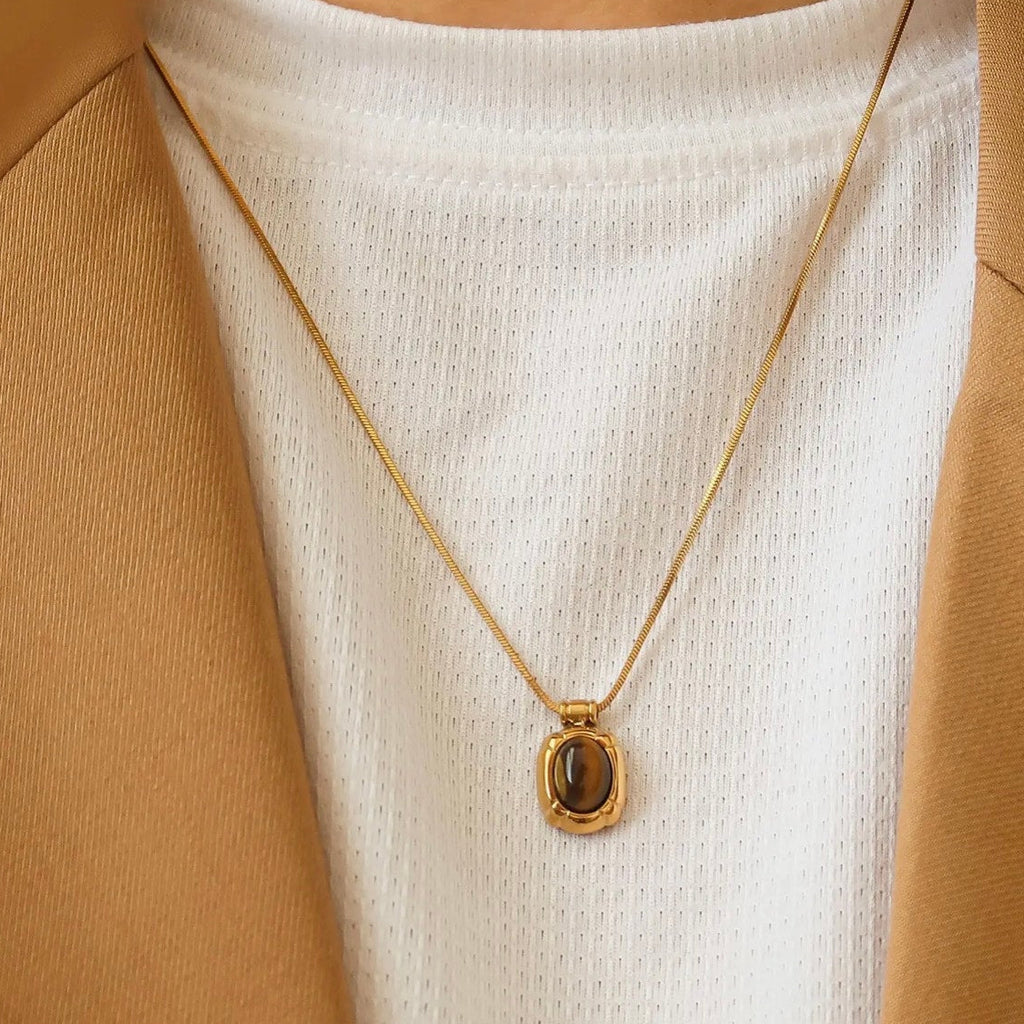 The Akesha Necklace – 18K Gold Non-Tarnish Natural Stone Pendant Necklace