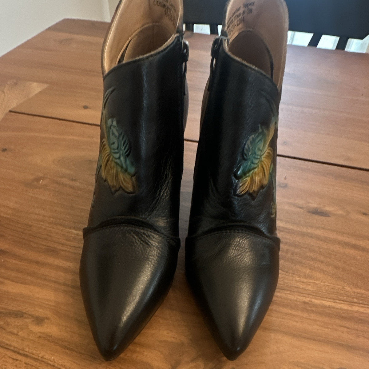 Women's Leather Booties Size 38 Pointed Toe - New
