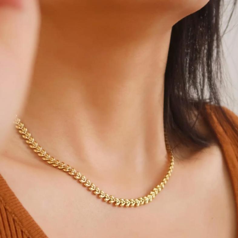The Ava Necklace – 18K Gold Non-Tarnish Classic Wheat Chain Necklace