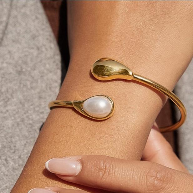 The Camille Cuff – 18K Gold Non-Tarnish Open Stone Bracelet